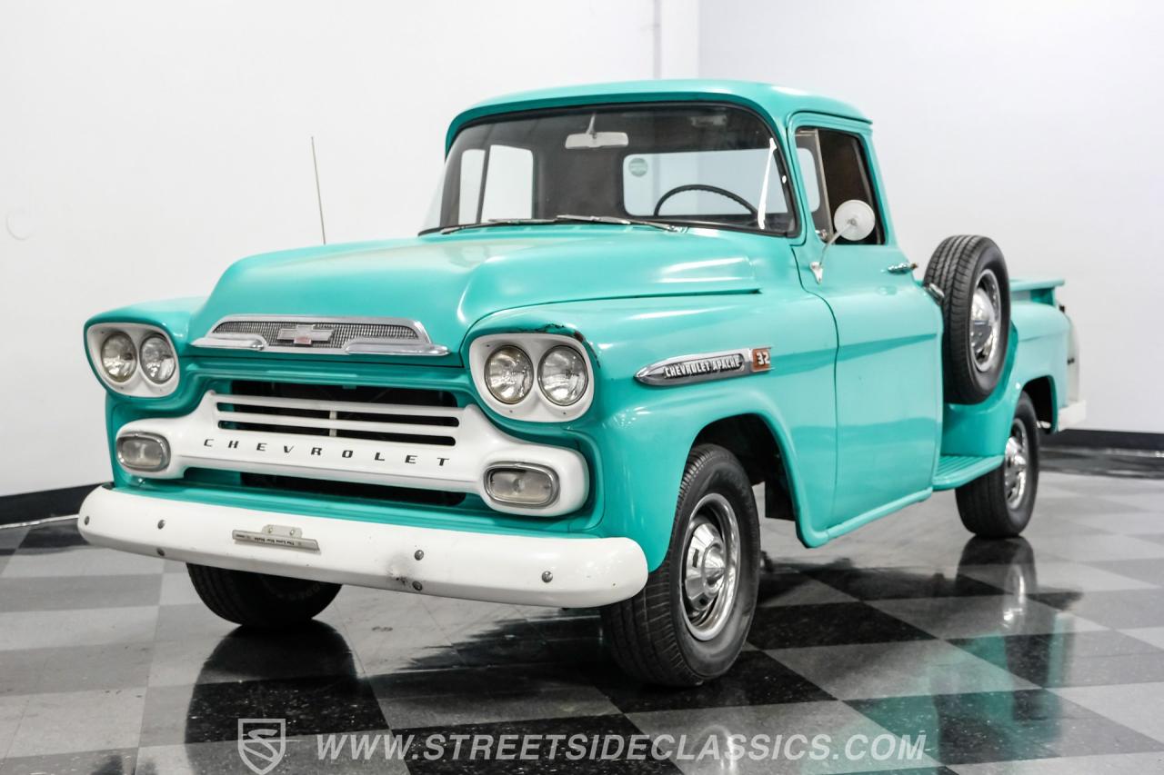 1959 Chevrolet 3200 Apache Stepside