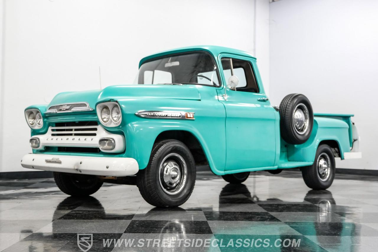 1959 Chevrolet 3200 Apache Stepside
