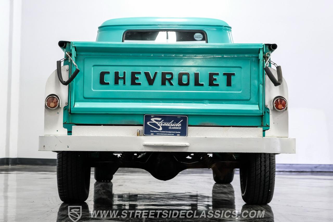 1959 Chevrolet 3200 Apache Stepside