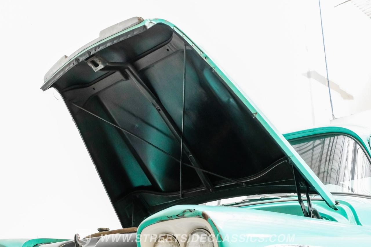 1959 Chevrolet 3200 Apache Stepside