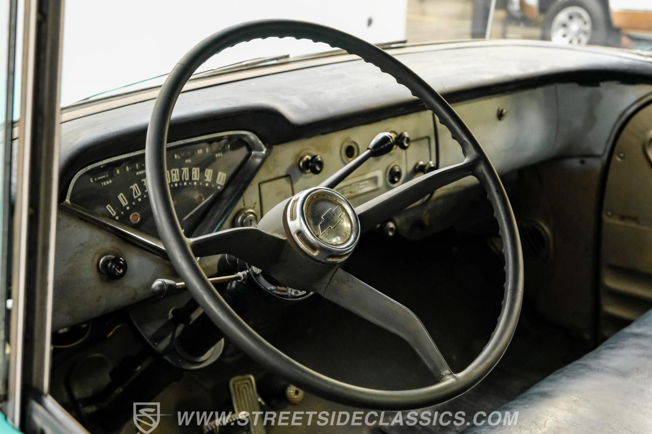 1959 Chevrolet 3200 Apache Stepside