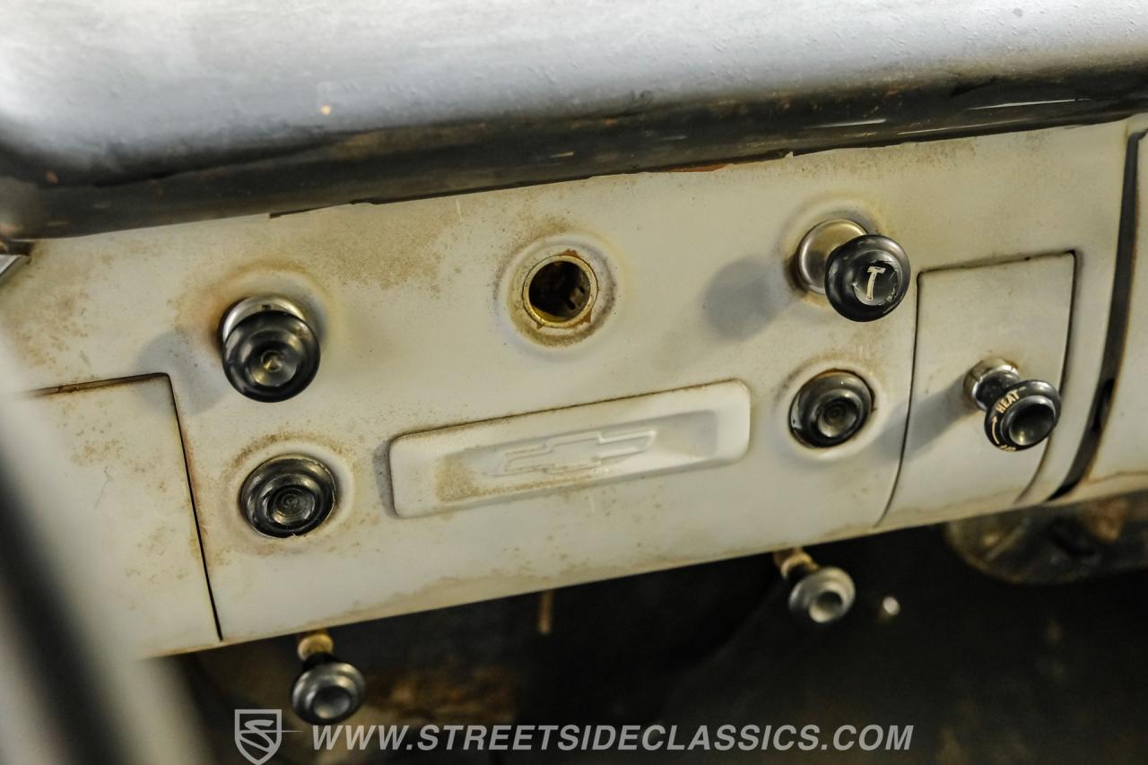 1959 Chevrolet 3200 Apache Stepside