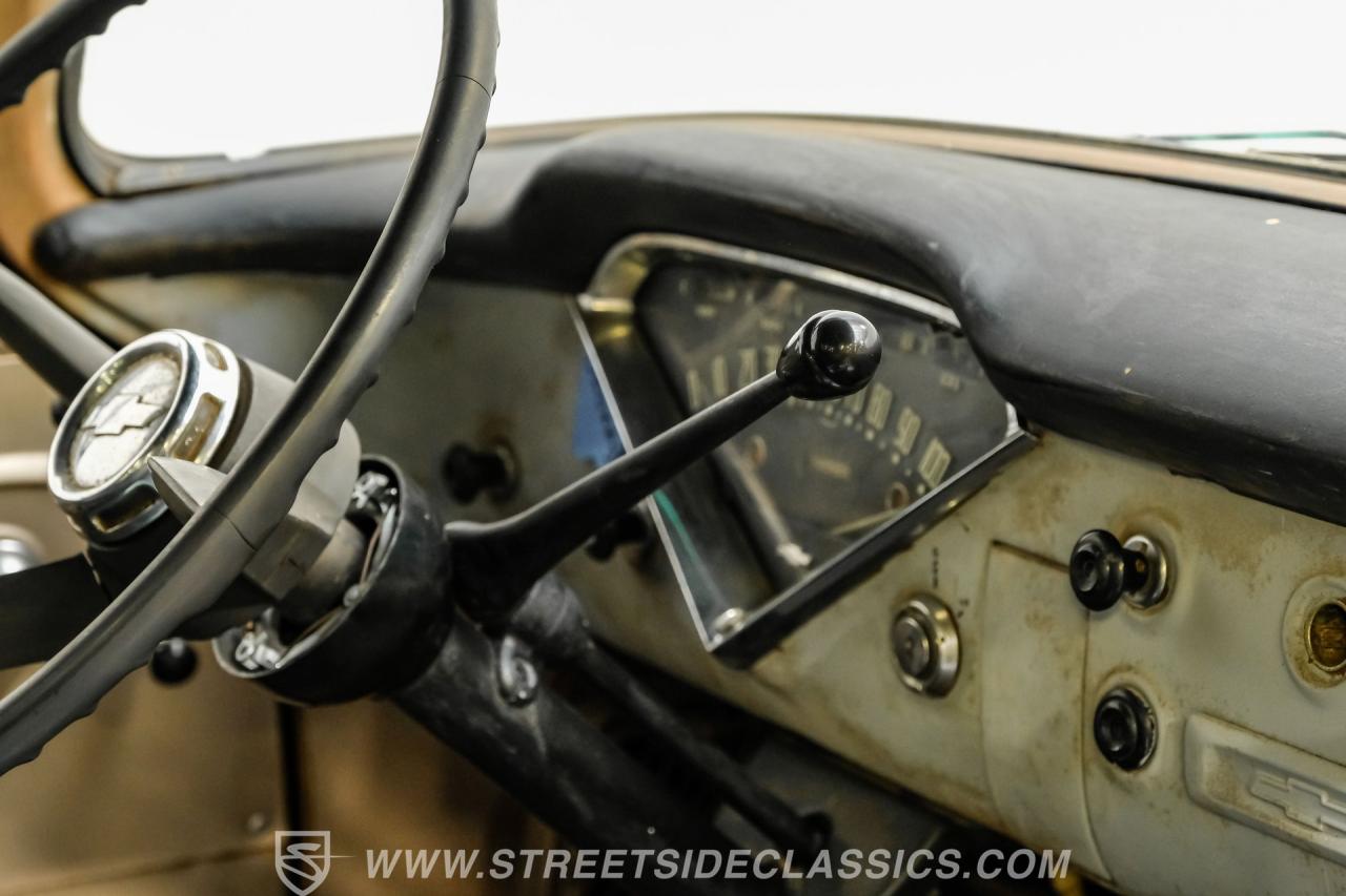 1959 Chevrolet 3200 Apache Stepside