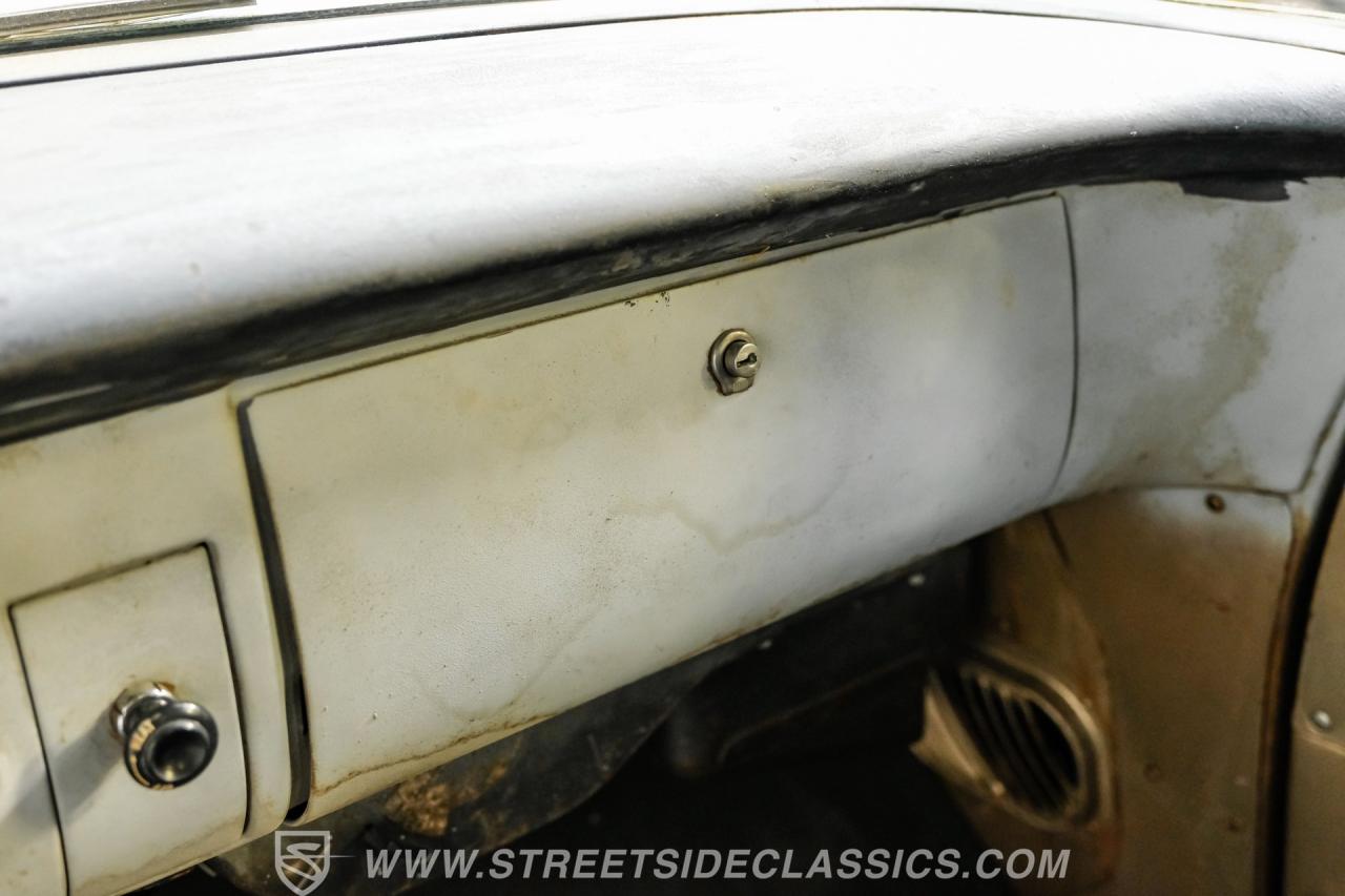 1959 Chevrolet 3200 Apache Stepside