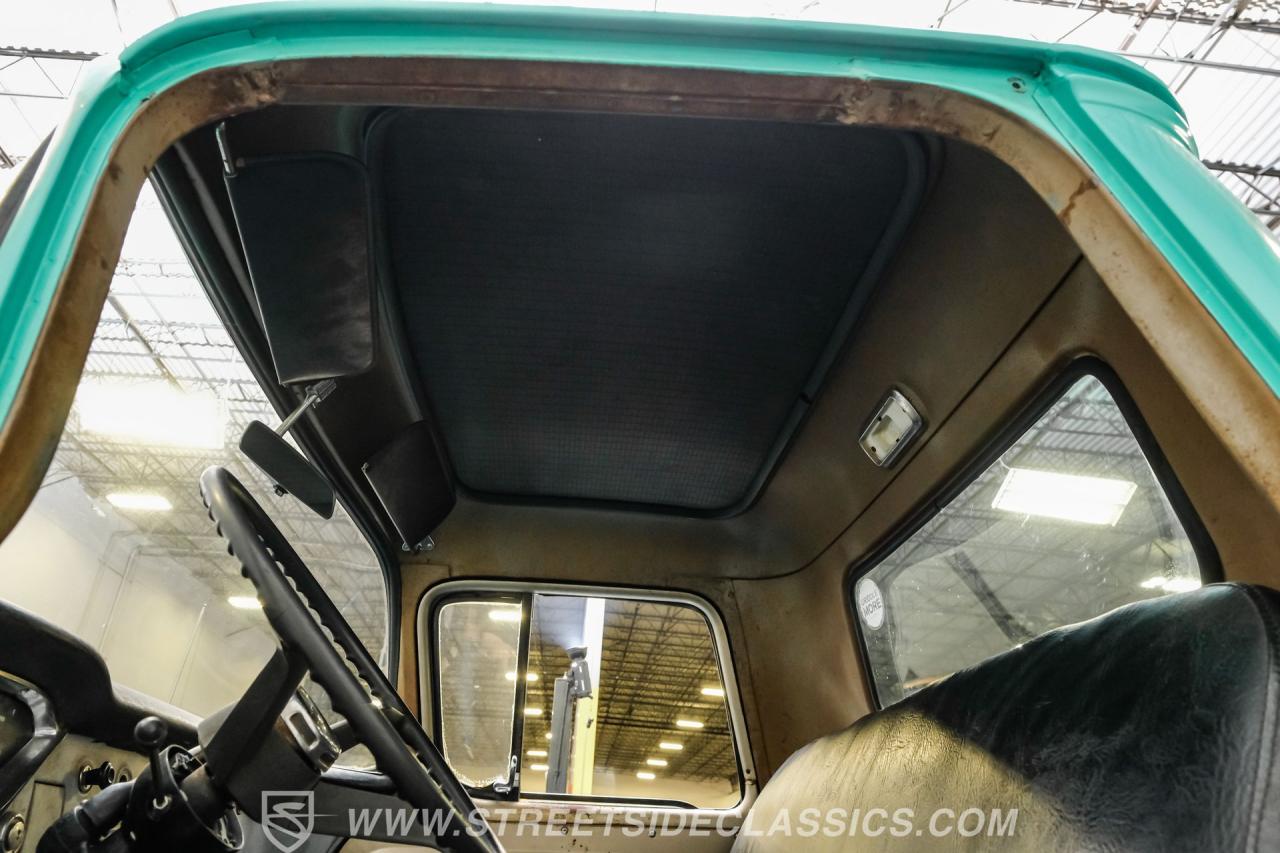 1959 Chevrolet 3200 Apache Stepside