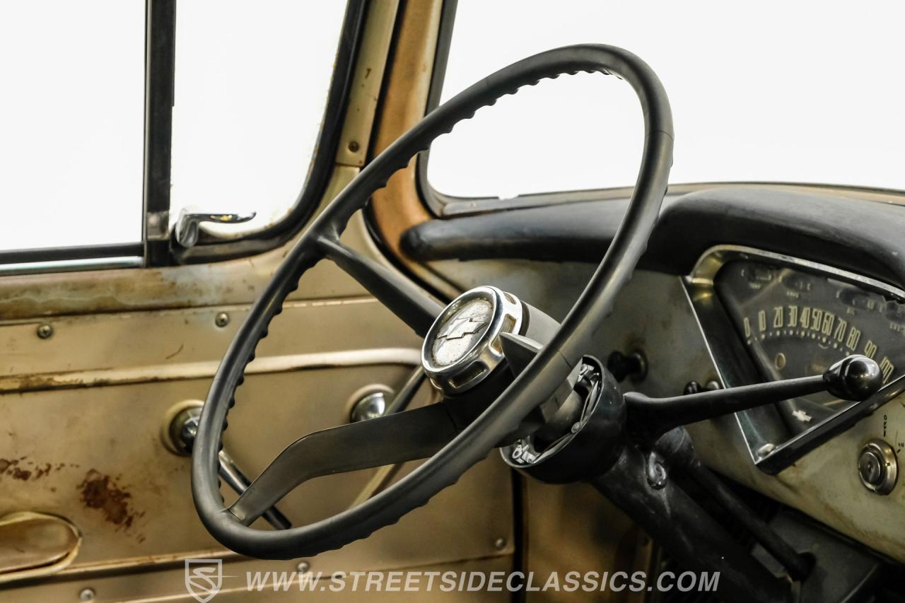 1959 Chevrolet 3200 Apache Stepside