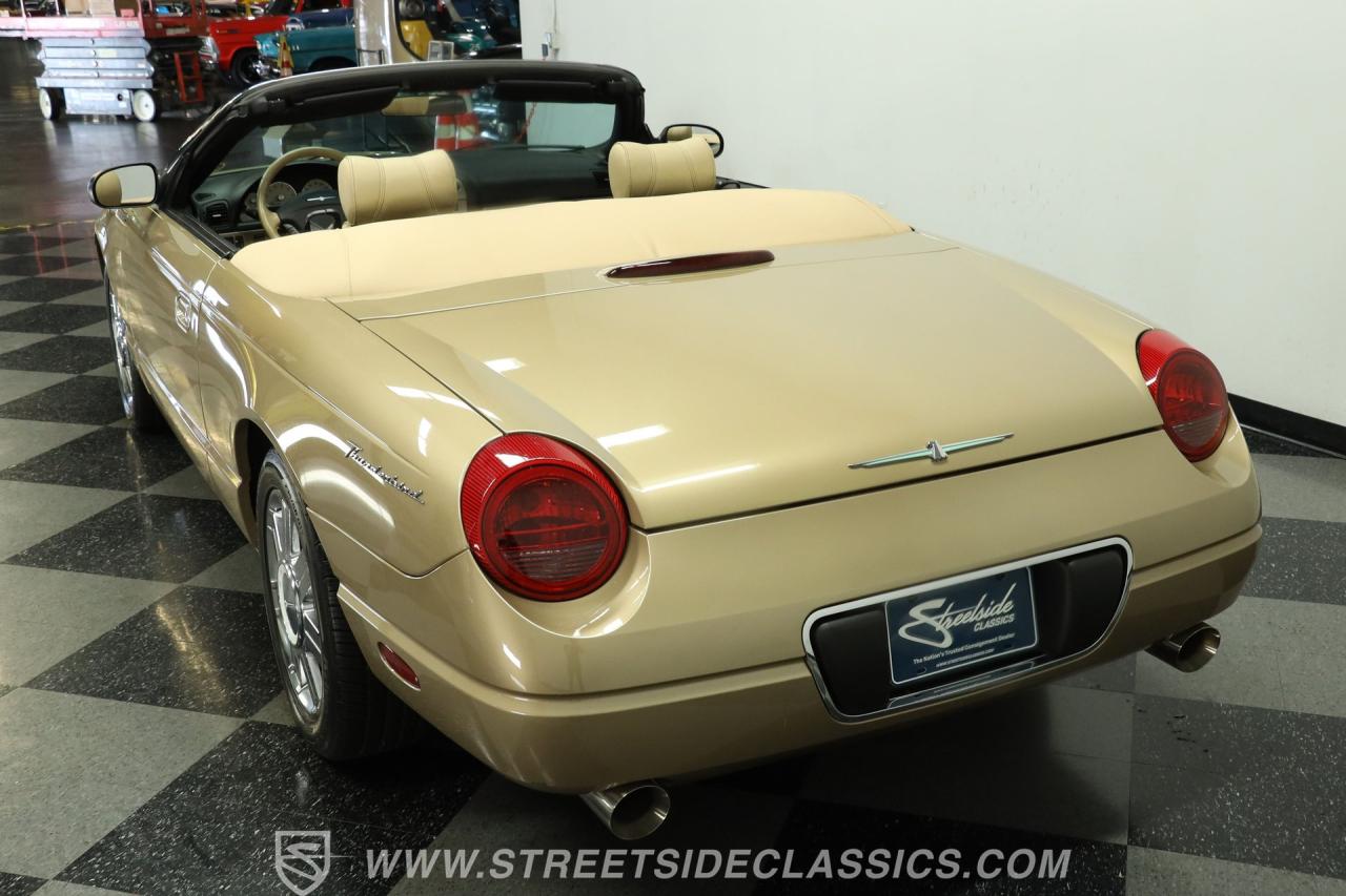 2005 Ford Thunderbird