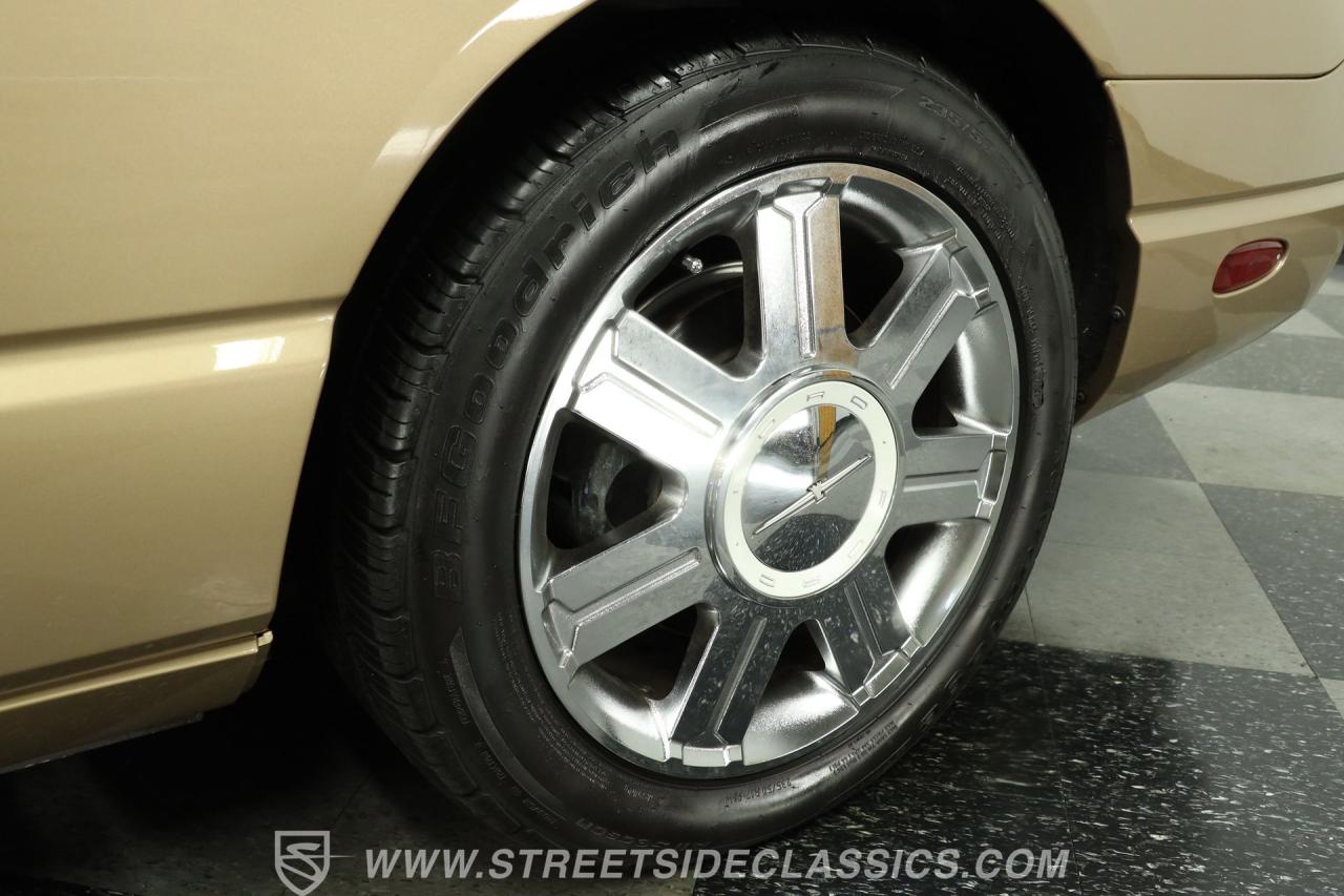 2005 Ford Thunderbird