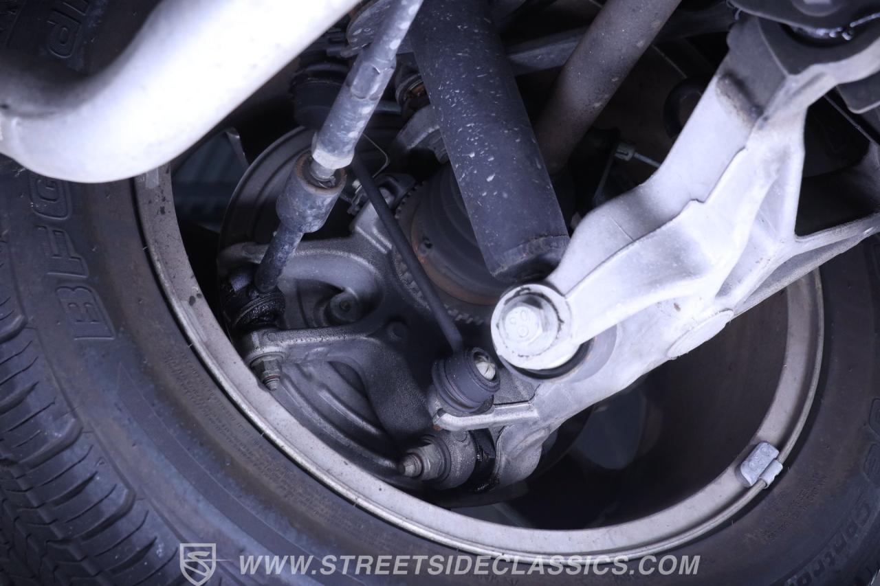 2005 Ford Thunderbird