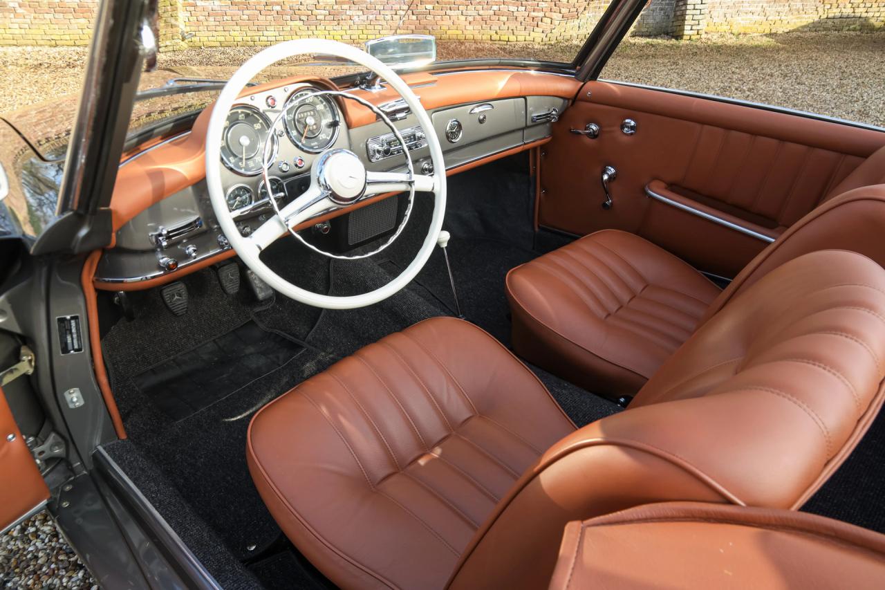 1962 Mercedes - Benz 190 SL