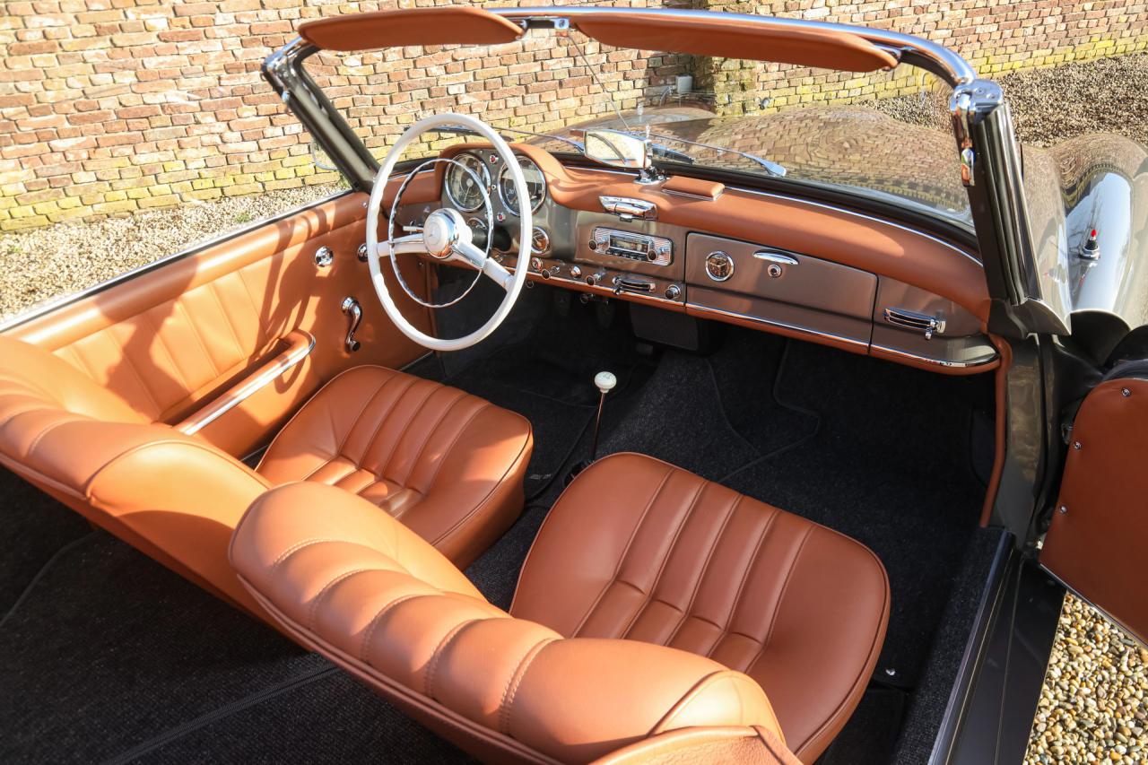 1962 Mercedes - Benz 190 SL