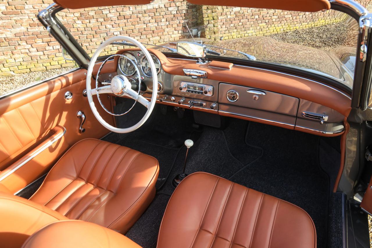 1962 Mercedes - Benz 190 SL