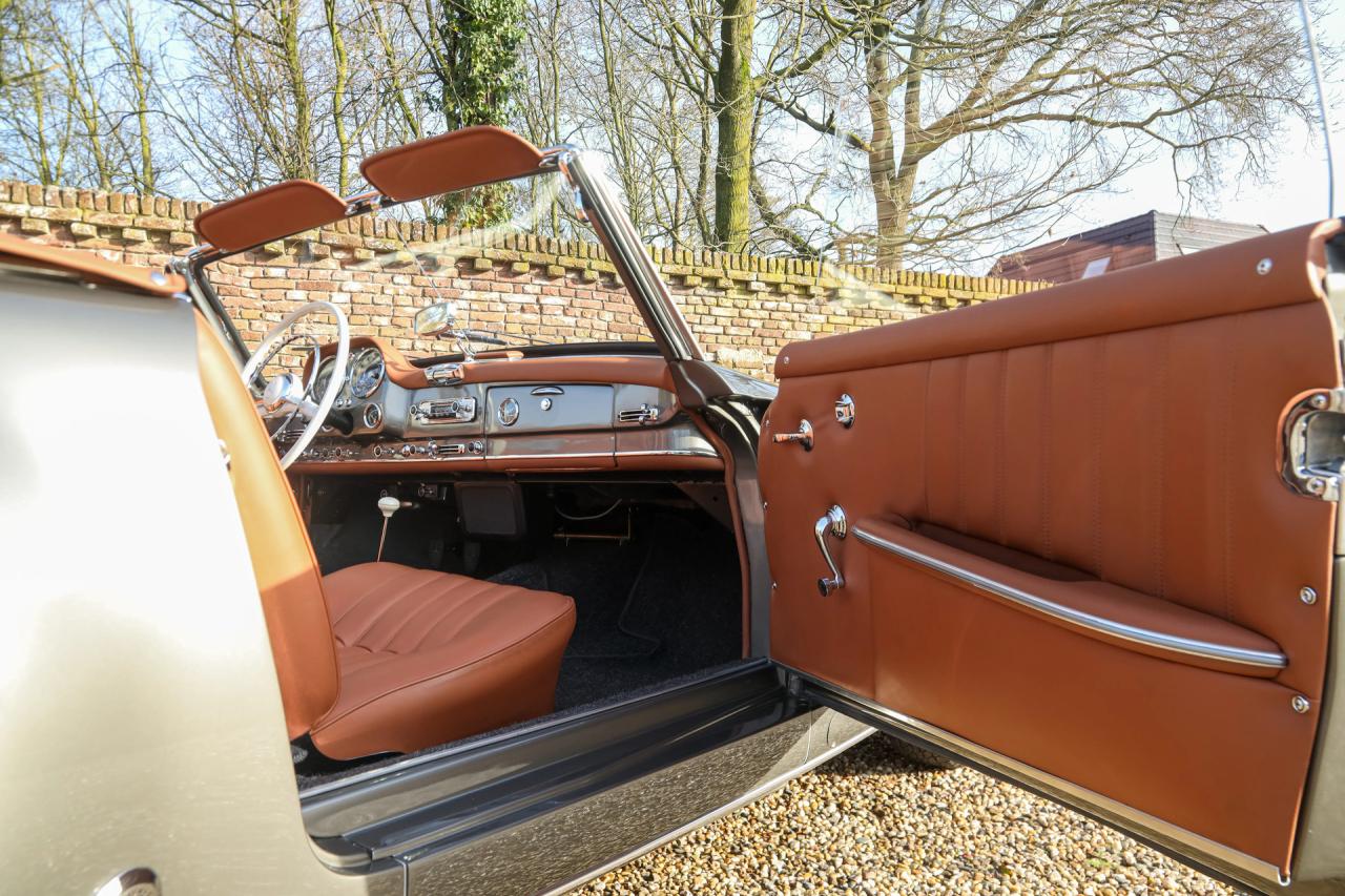 1962 Mercedes - Benz 190 SL