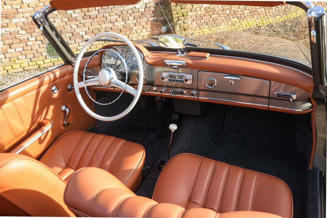 1962 Mercedes - Benz 190 SL