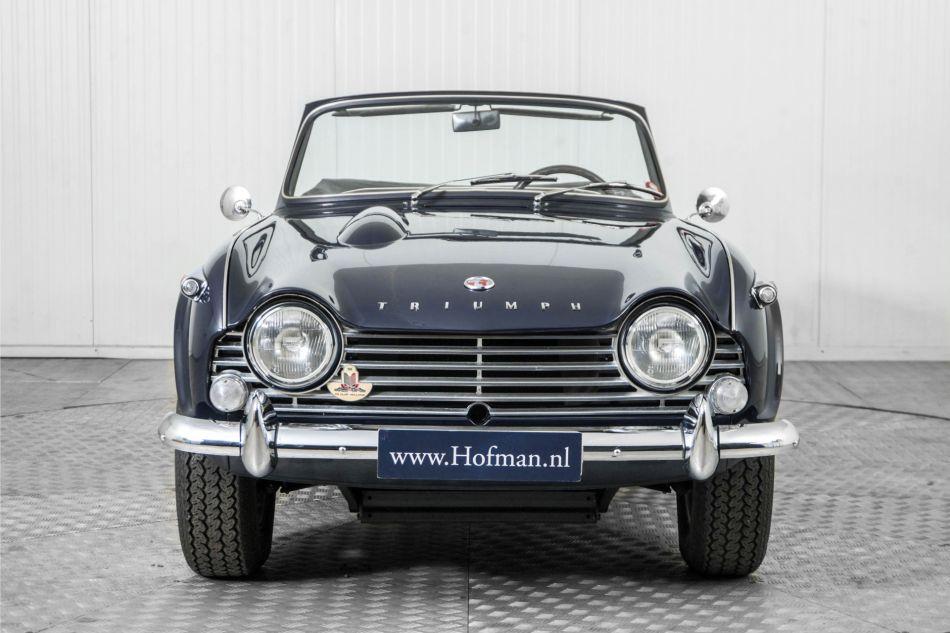 1967 Triumph TR4A IRS