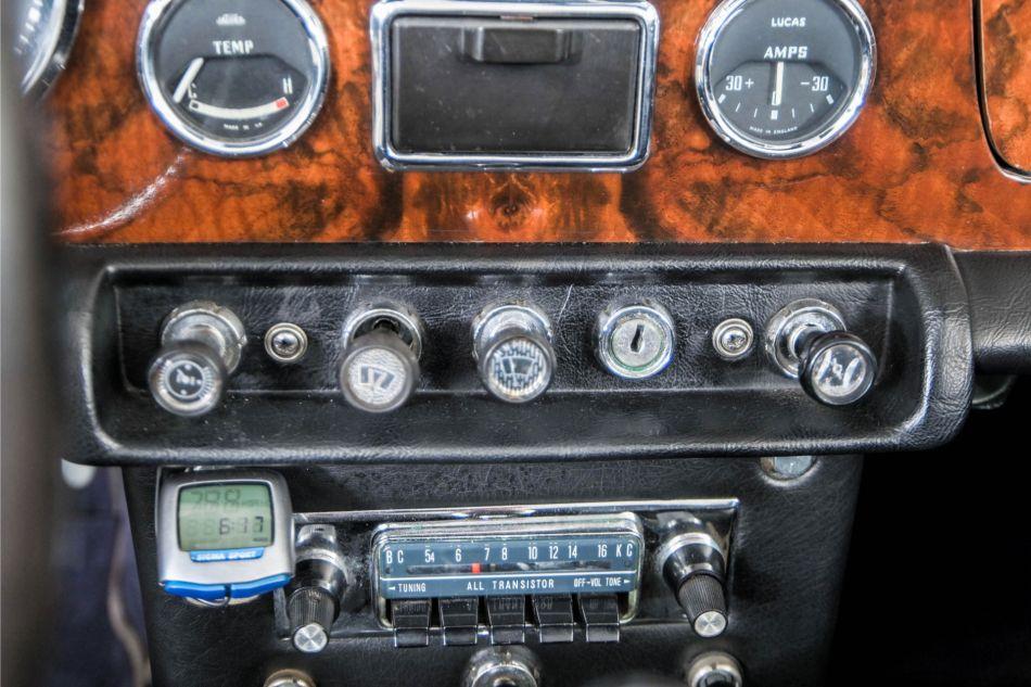 1967 Triumph TR4A IRS