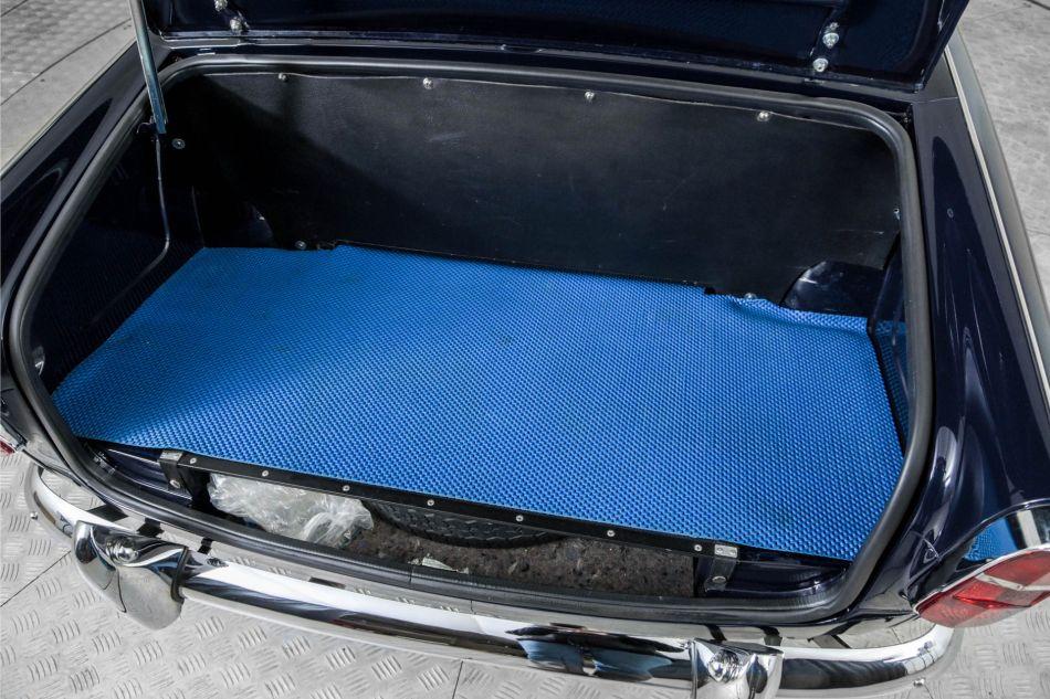 1967 Triumph TR4A IRS