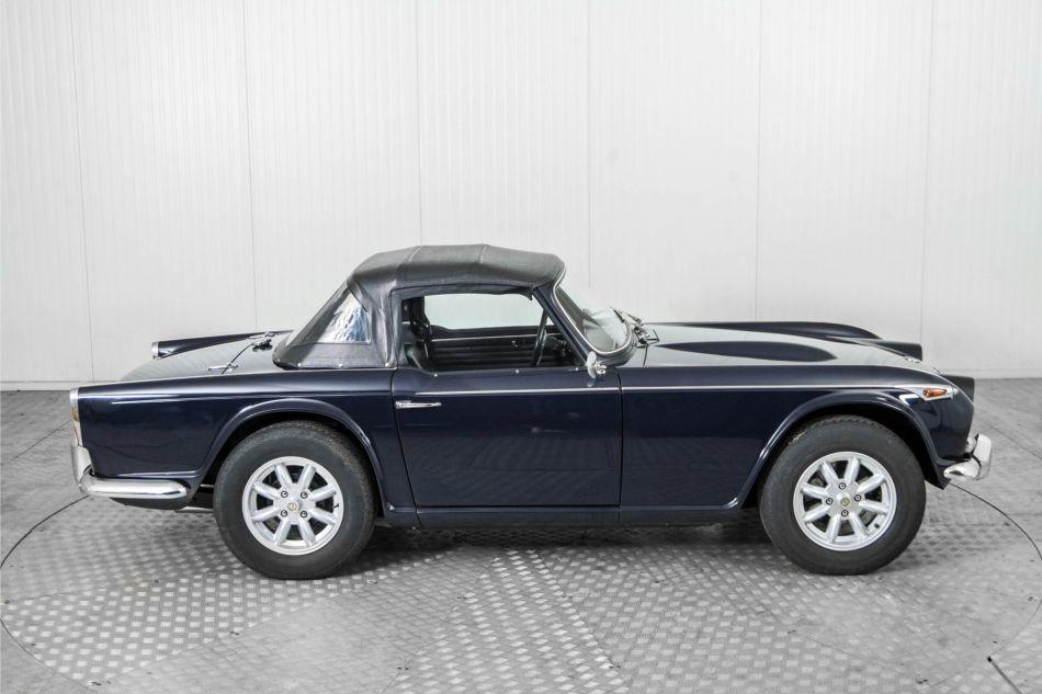 1967 Triumph TR4A IRS