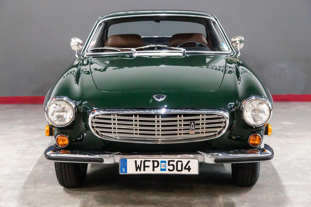 1969 Volvo P1800