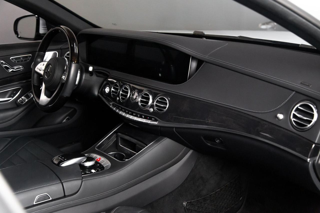 2019 Mercedes - Benz 4320 mile S 560