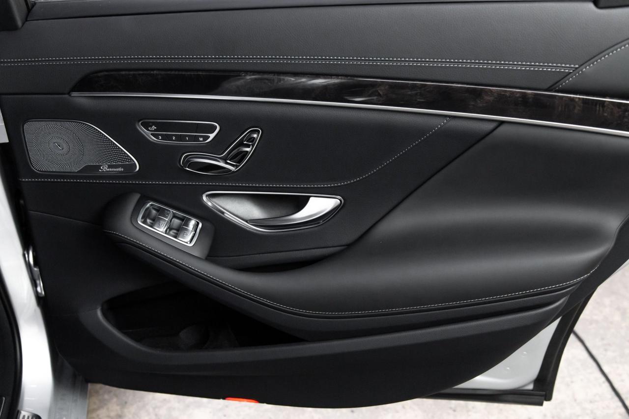 2019 Mercedes - Benz 4320 mile S 560