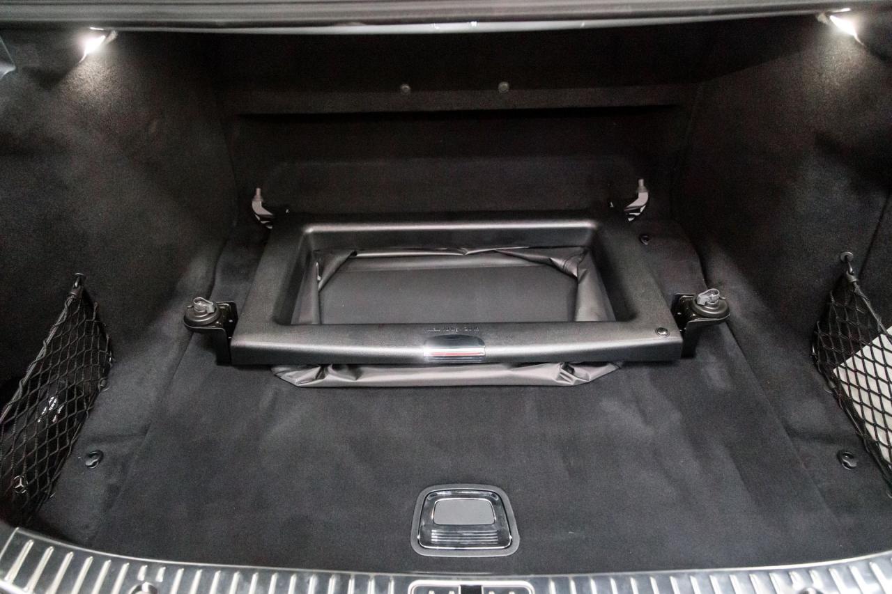 2019 Mercedes - Benz 4320 mile S 560