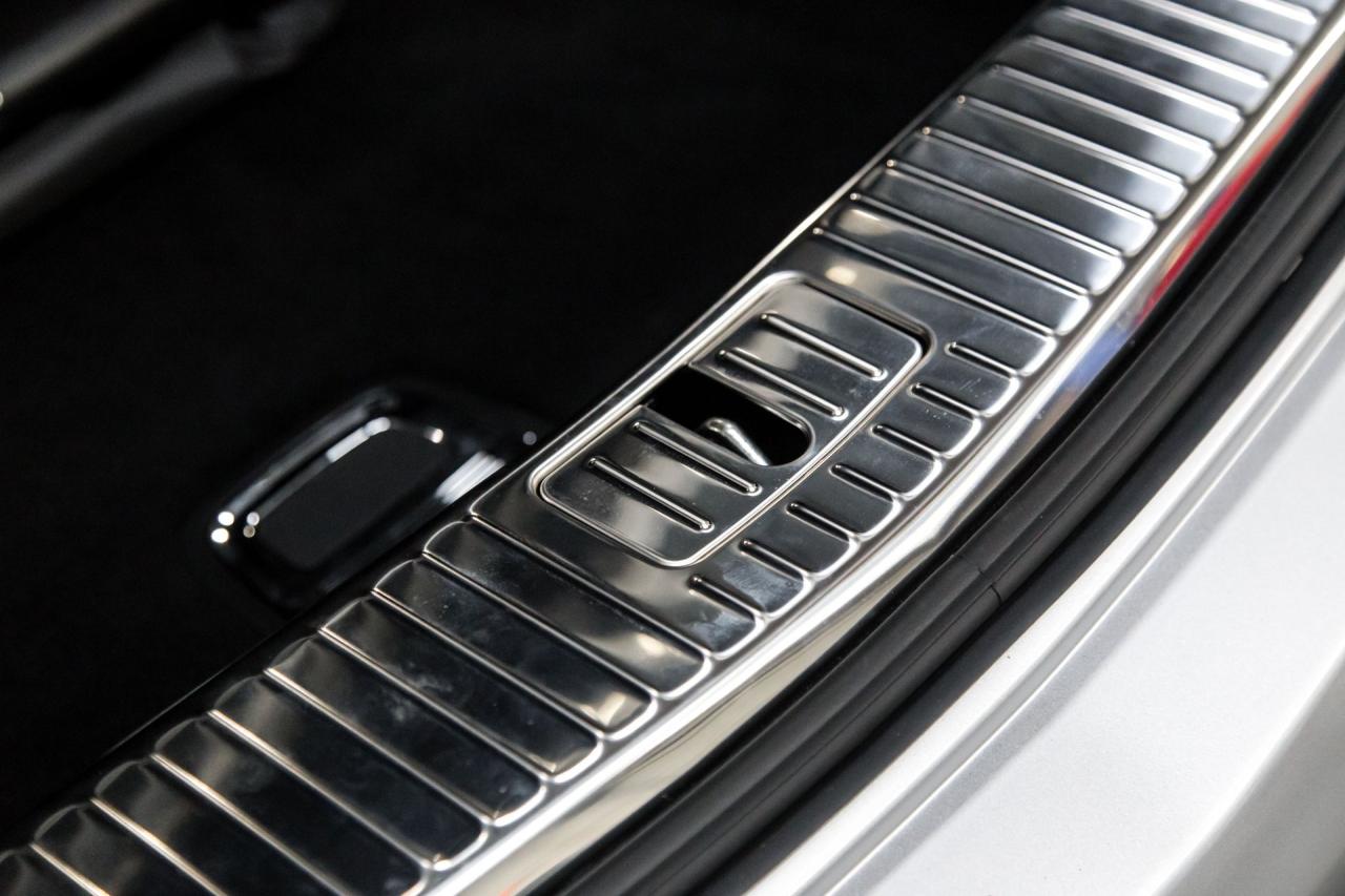 2019 Mercedes - Benz 4320 mile S 560