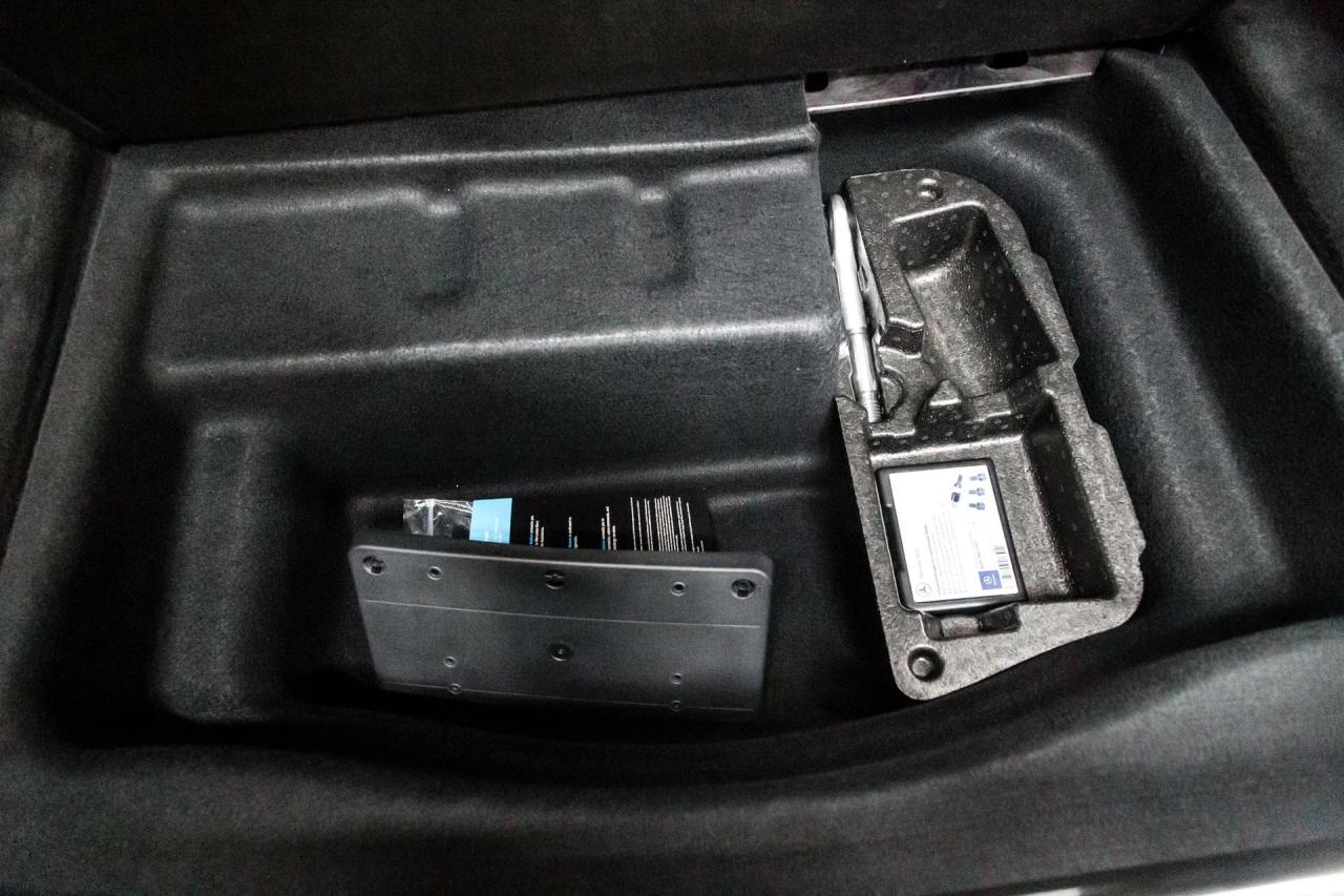 2019 Mercedes - Benz 4320 mile S 560