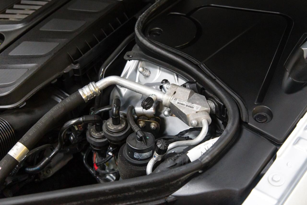 2019 Mercedes - Benz 4320 mile S 560