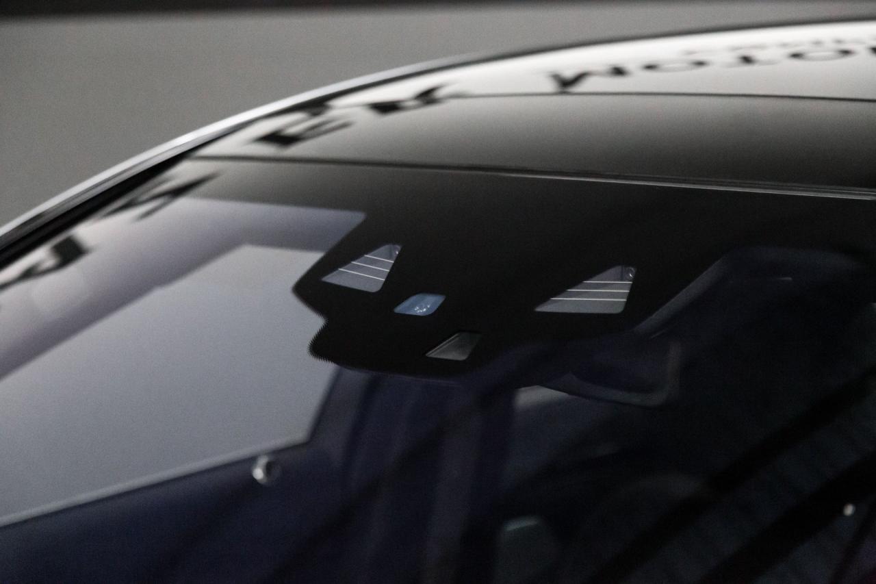 2019 Mercedes - Benz 4320 mile S 560