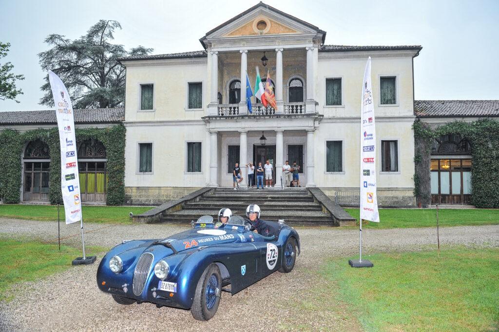 1952 Jaguar XK 120 Roadster