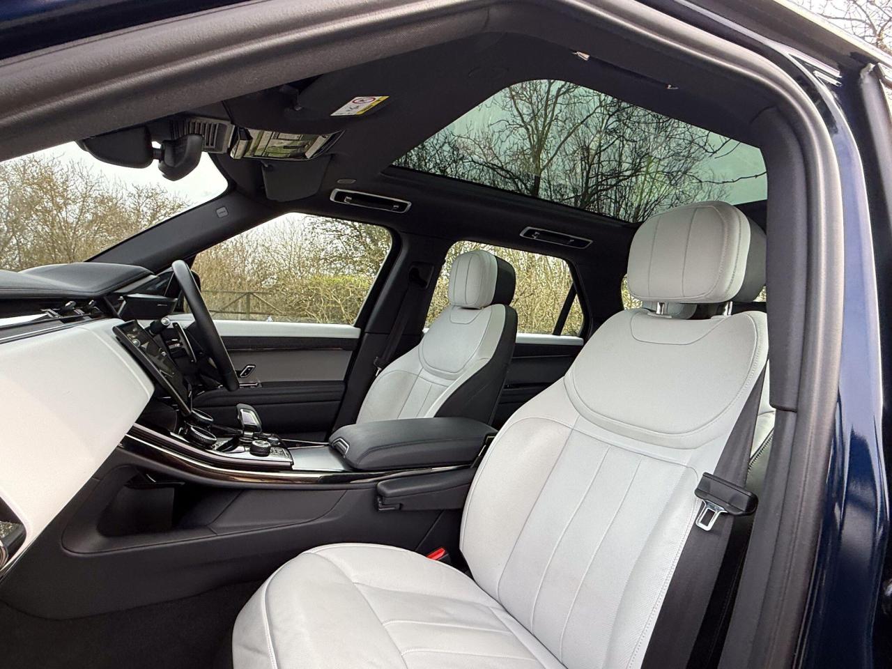 2023 Land Rover 3.0 D300 MHEV Dynamic SE Auto 4WD Euro 6 (s/s) 5dr