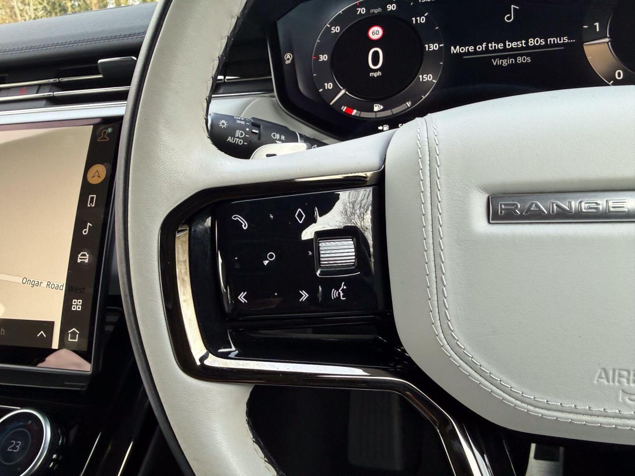 2023 Land Rover 3.0 D300 MHEV Dynamic SE Auto 4WD Euro 6 (s/s) 5dr