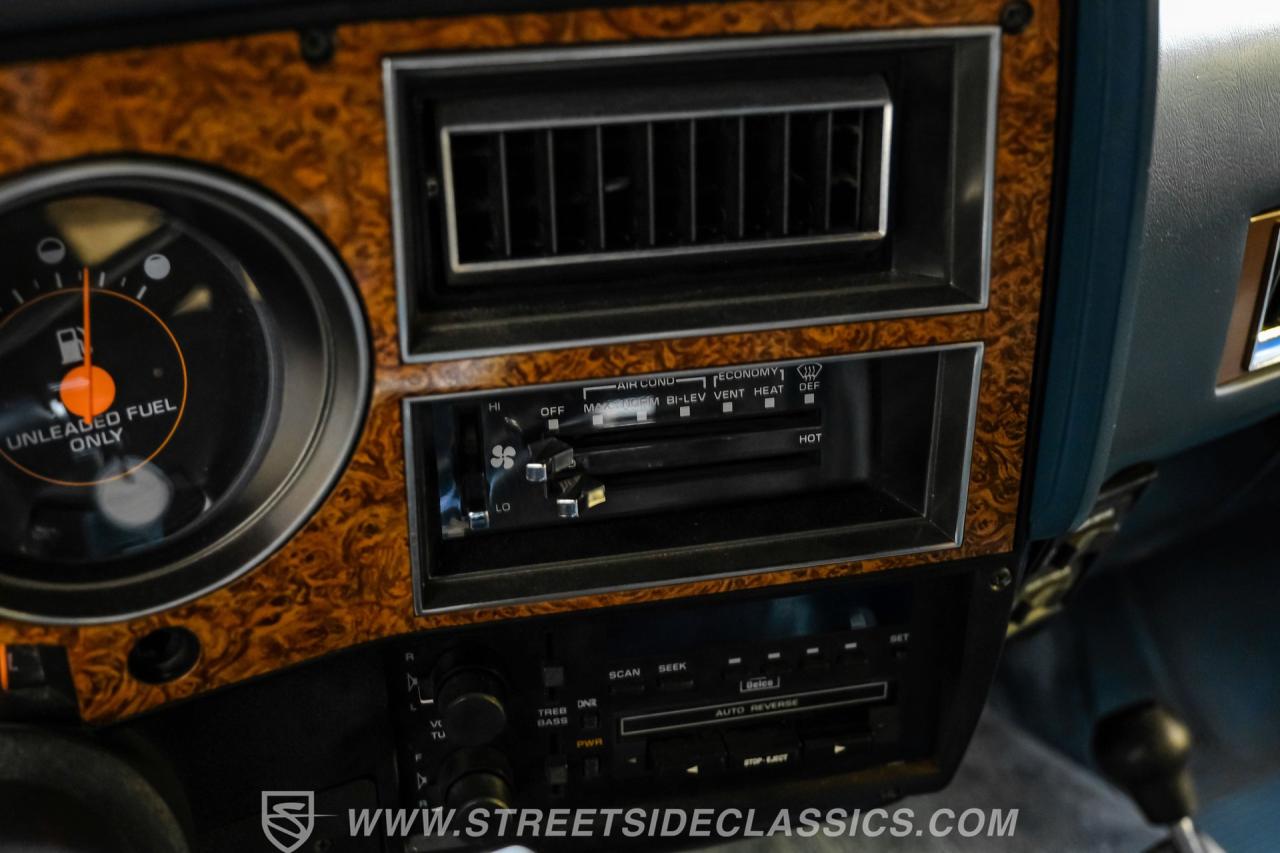 1990 GMC Suburban SLE 4x4