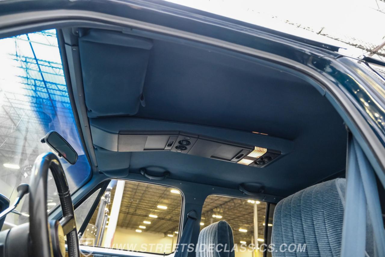 1990 GMC Suburban SLE 4x4