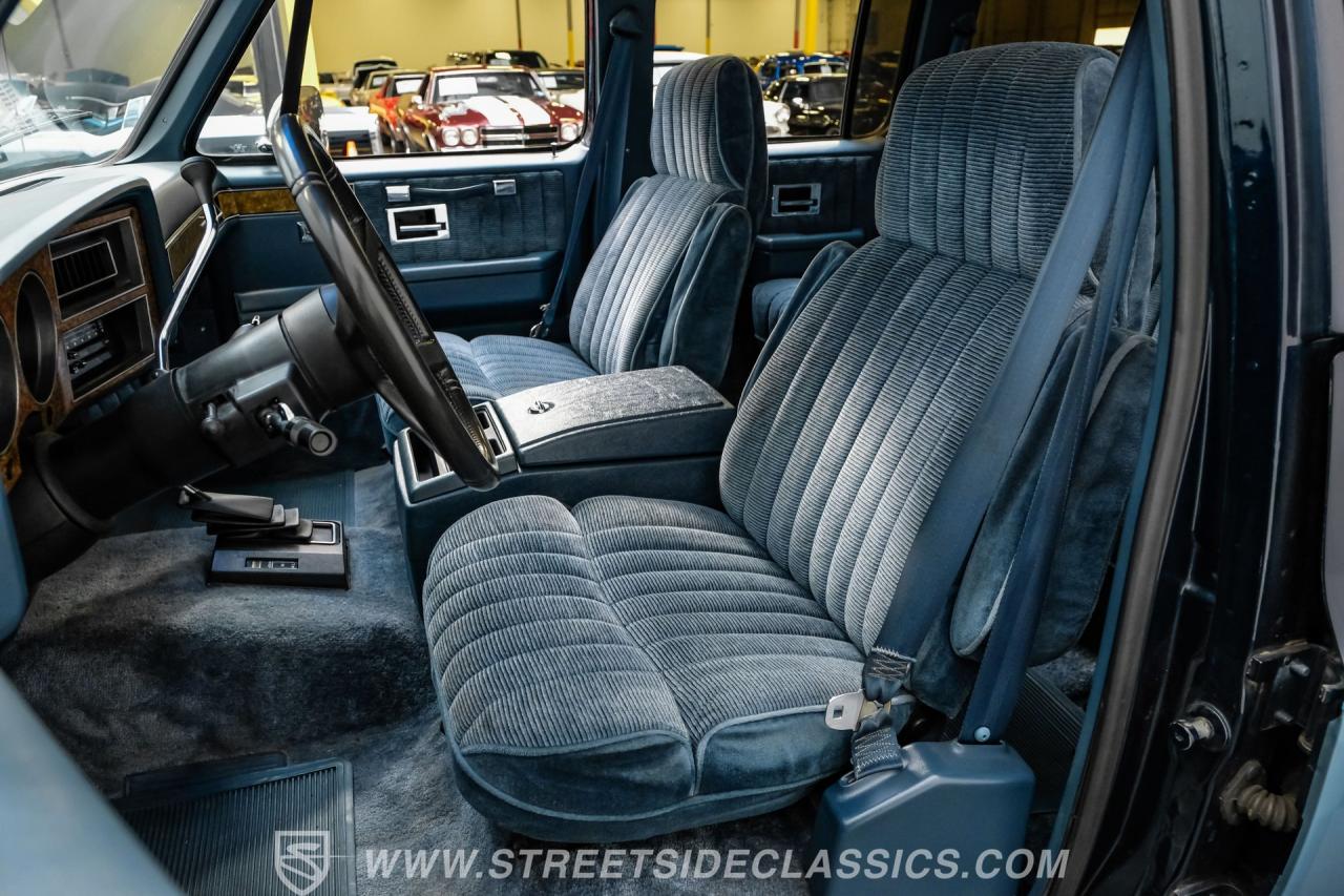 1990 GMC Suburban SLE 4x4