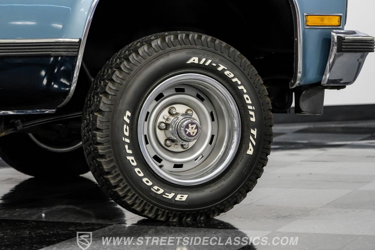 1990 GMC Suburban SLE 4x4