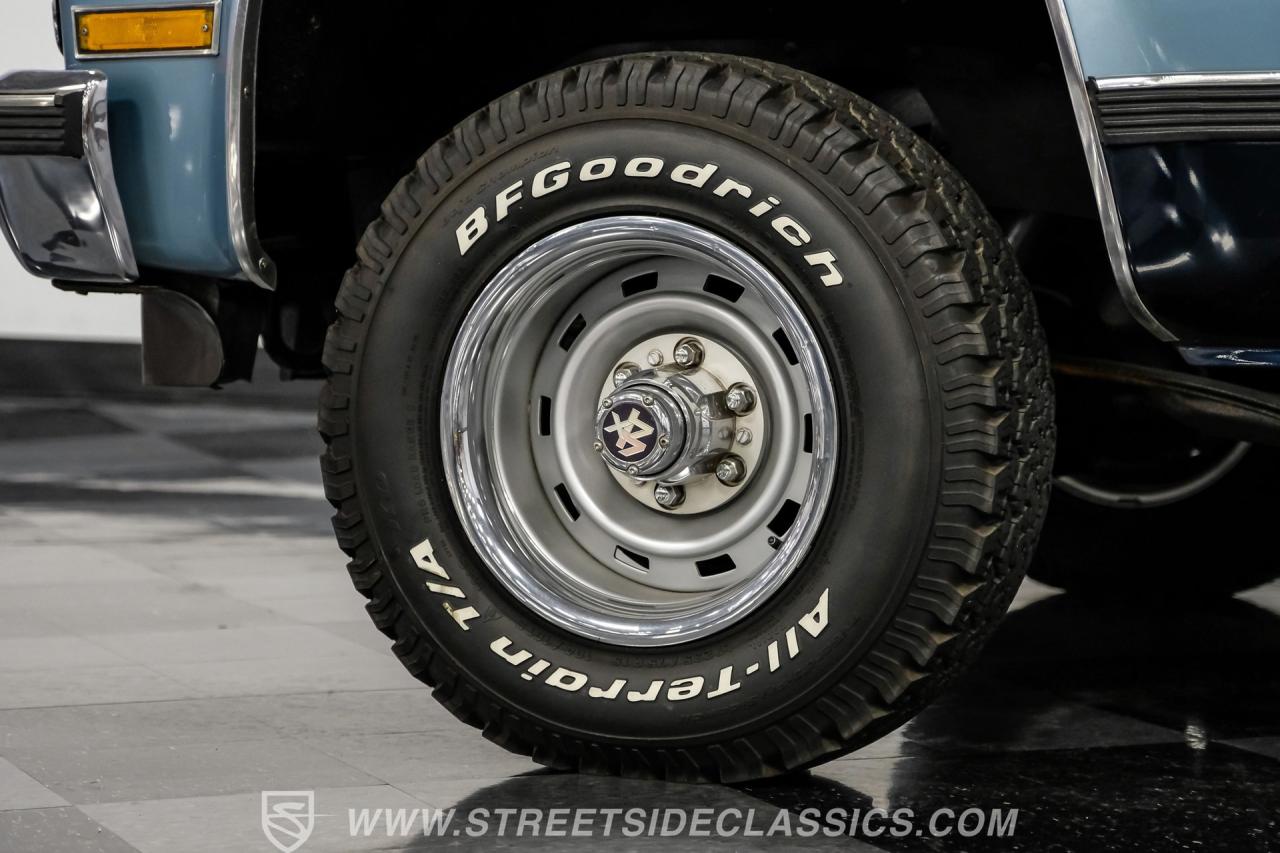 1990 GMC Suburban SLE 4x4