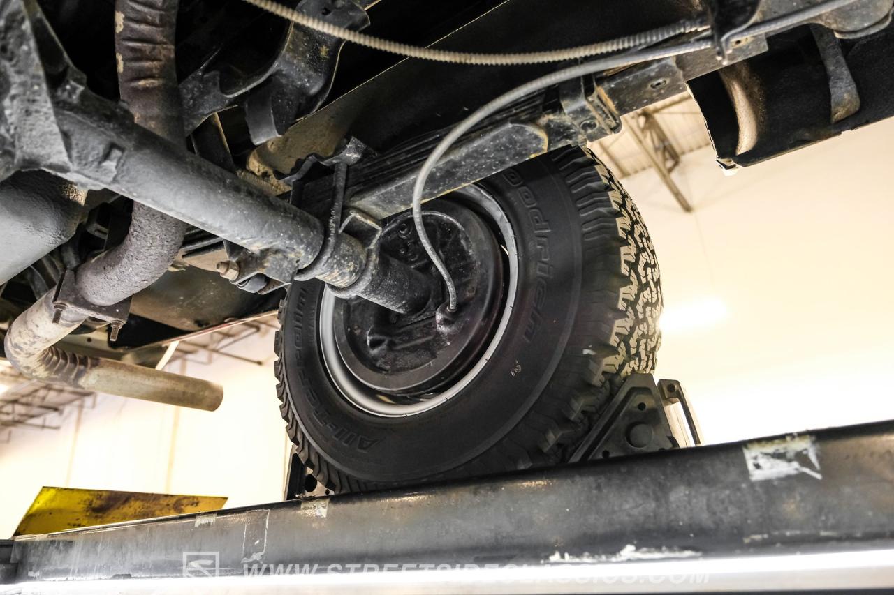 1990 GMC Suburban SLE 4x4