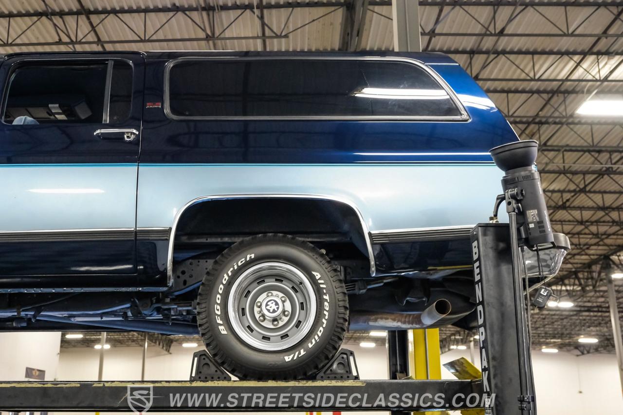 1990 GMC Suburban SLE 4x4