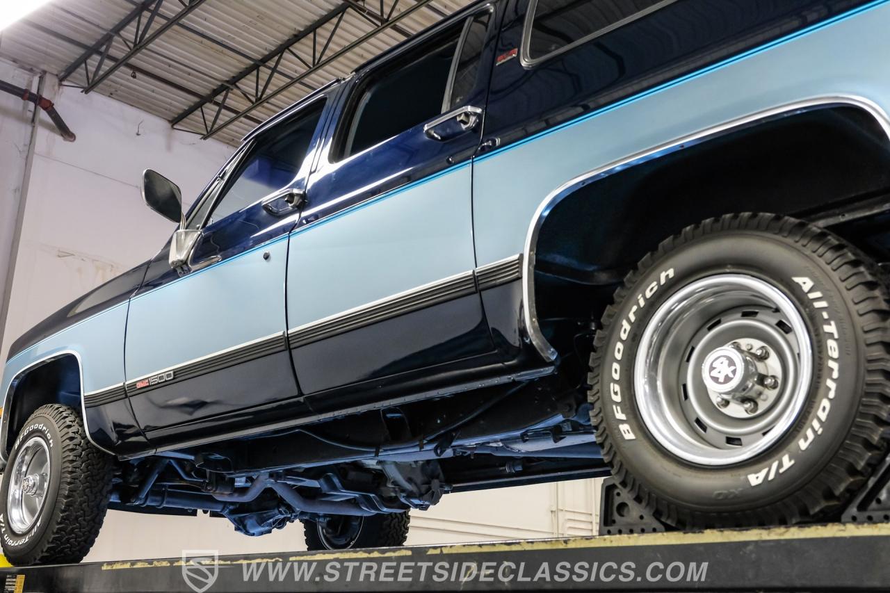 1990 GMC Suburban SLE 4x4