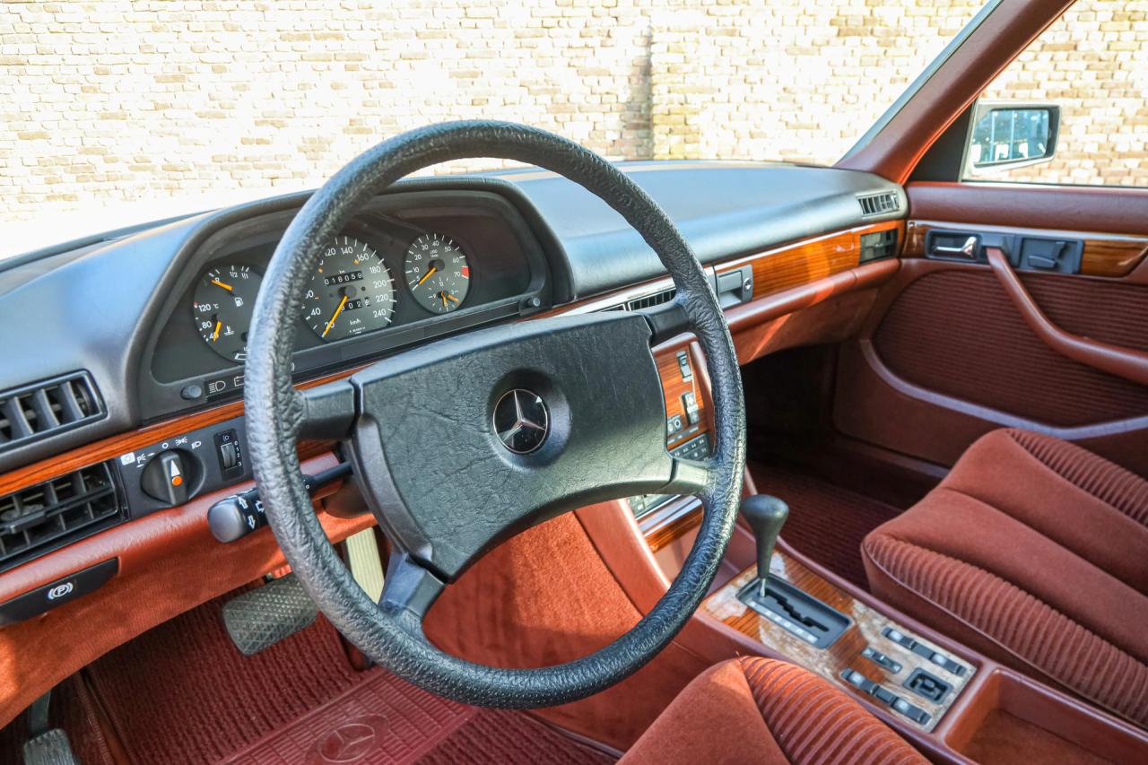 1988 Mercedes - Benz 280 S ONLY 16,000 KILOMETERS