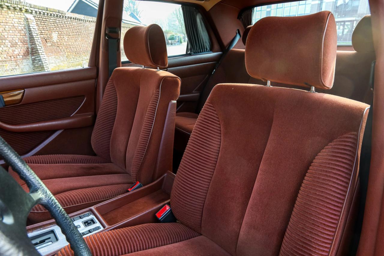 1988 Mercedes - Benz 280 S ONLY 16,000 KILOMETERS