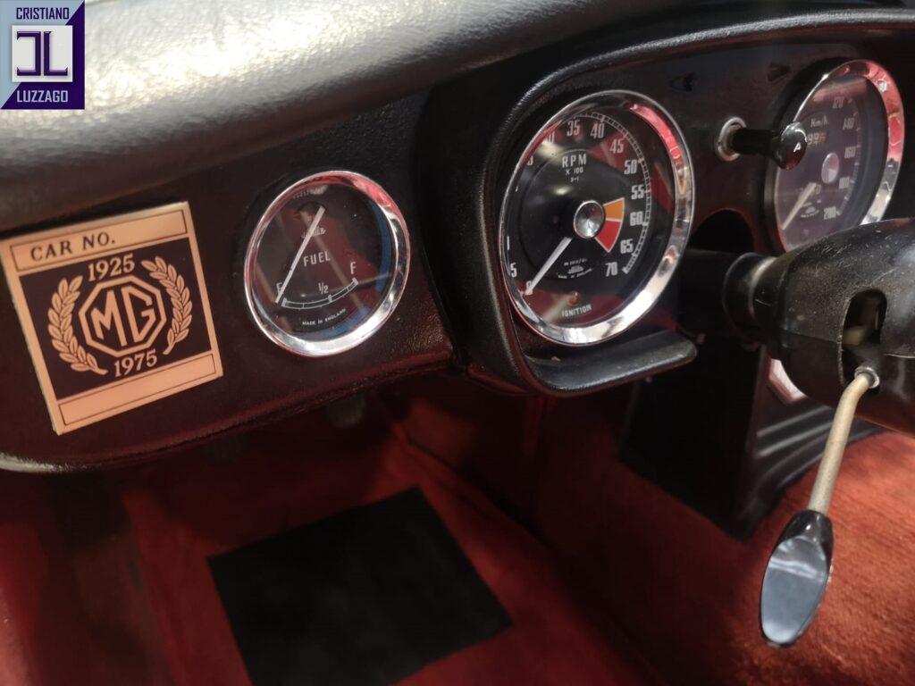 1963 MG B ROADSTER &rdquo;PULL HANDLE&rdquo;