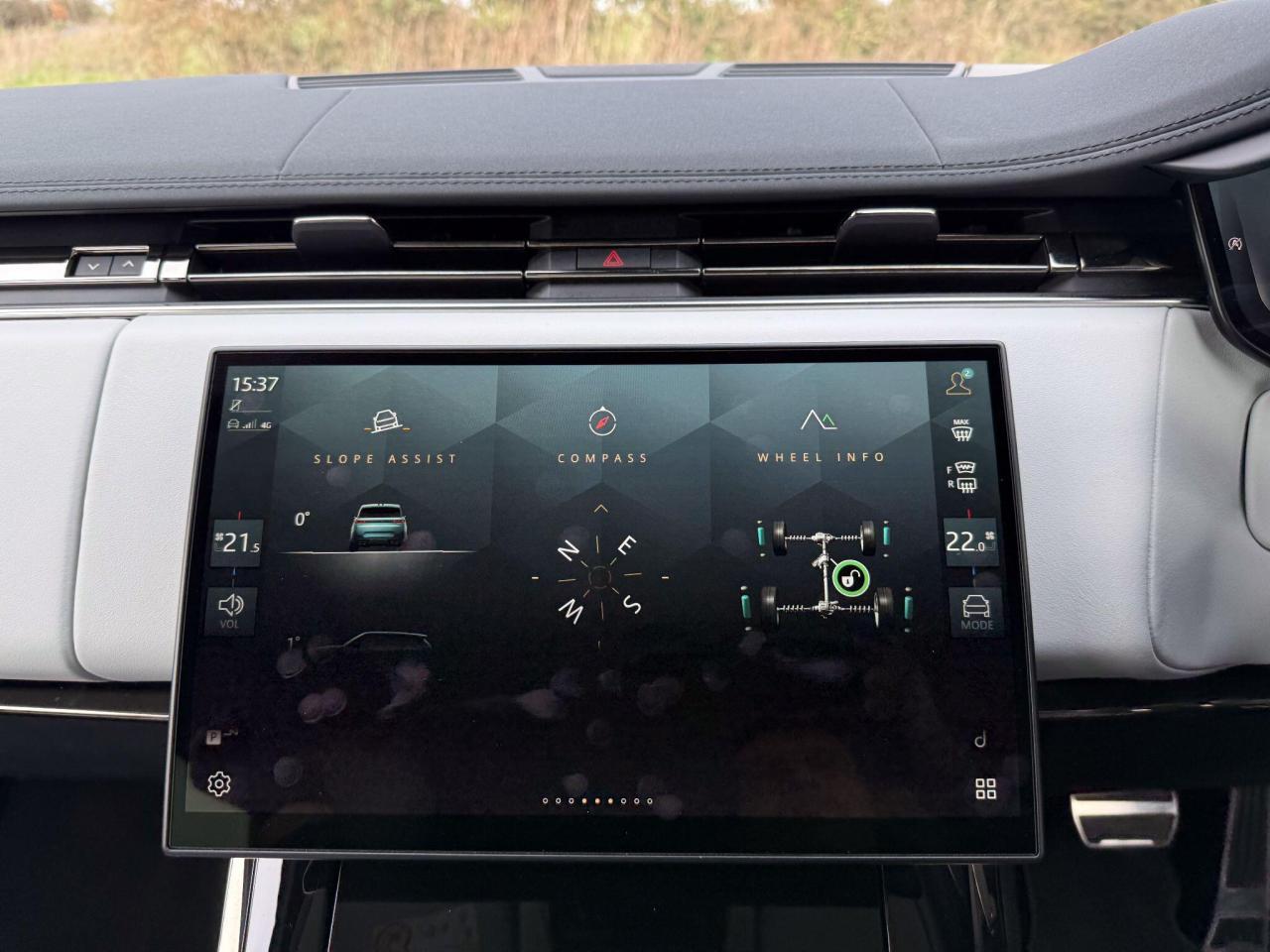 2024 Land Rover 3.0 D300 MHEV Dynamic SE Auto 4WD Euro 6 (s/s) 5dr