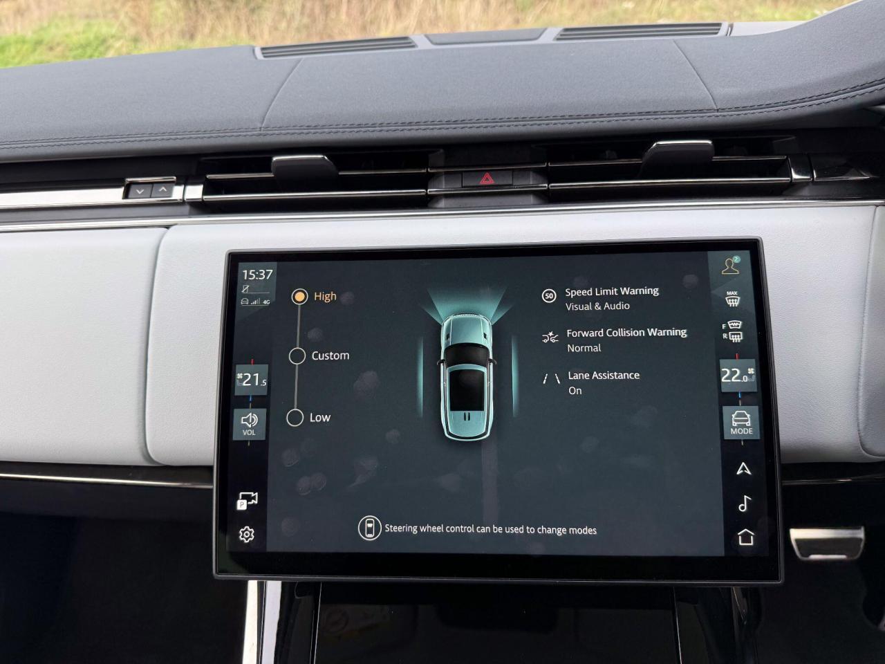 2024 Land Rover 3.0 D300 MHEV Dynamic SE Auto 4WD Euro 6 (s/s) 5dr