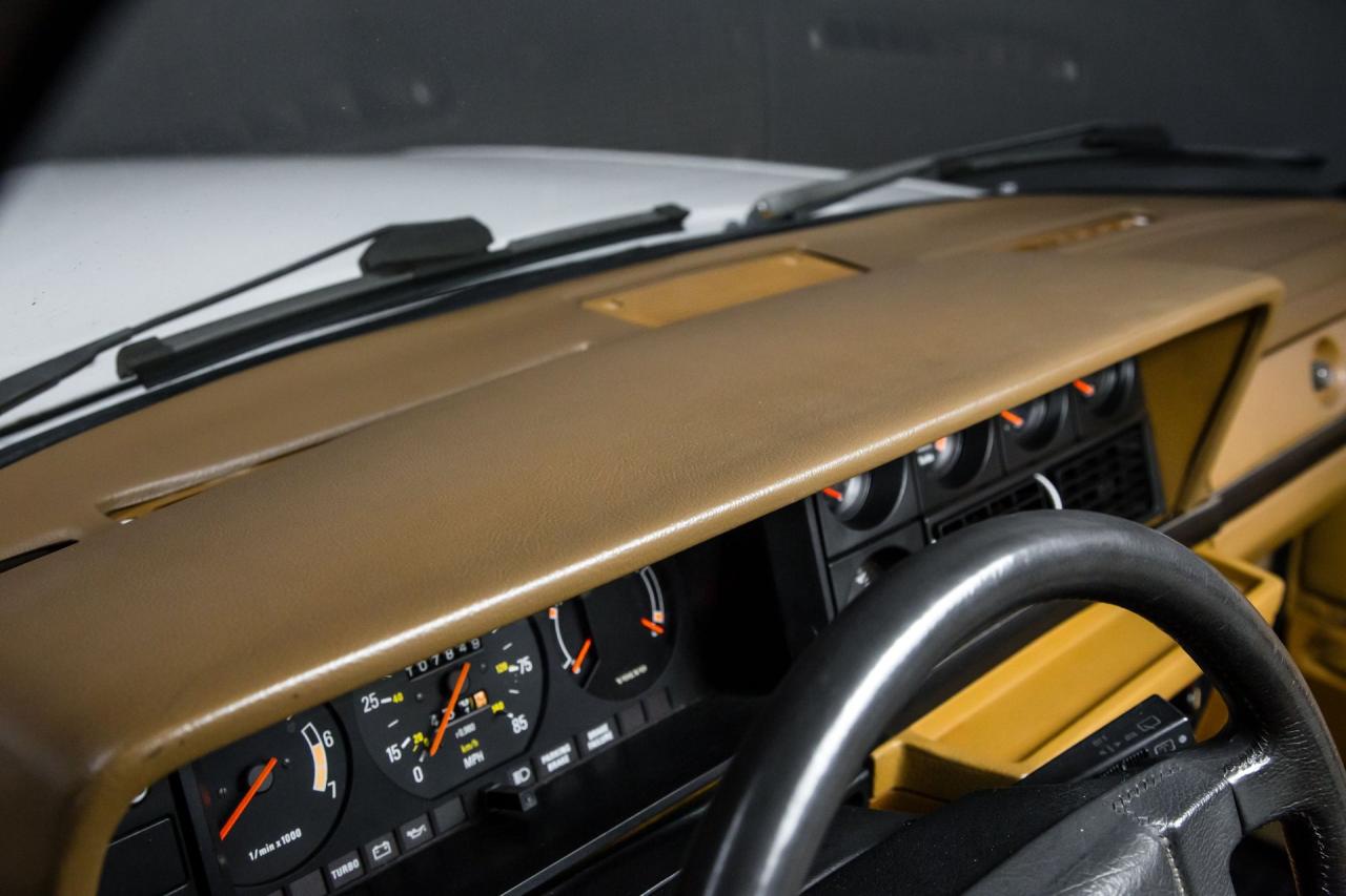 1983 Volvo 245 GTL