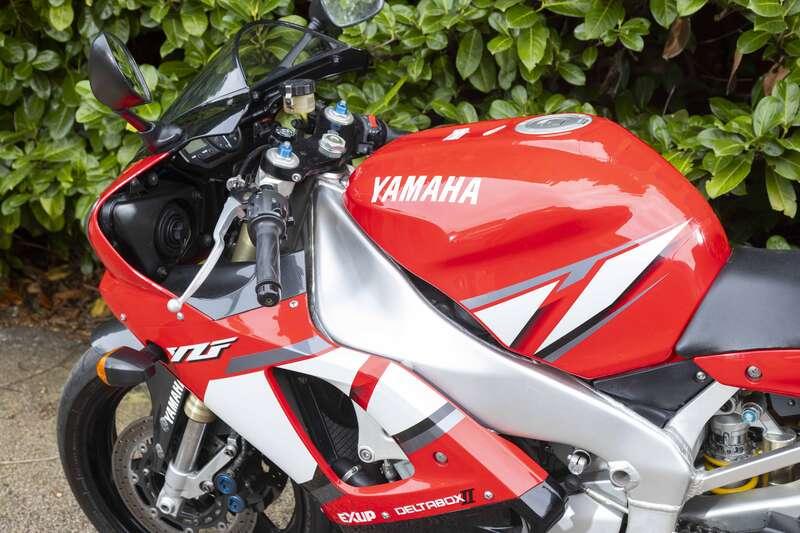 2001 Yamaha YZF-R1