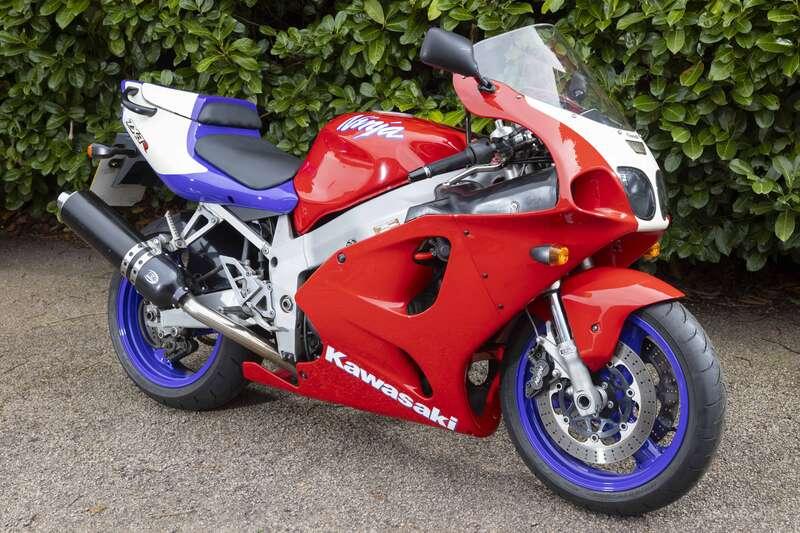 2996 Kawasaki ZX-7R (P1)