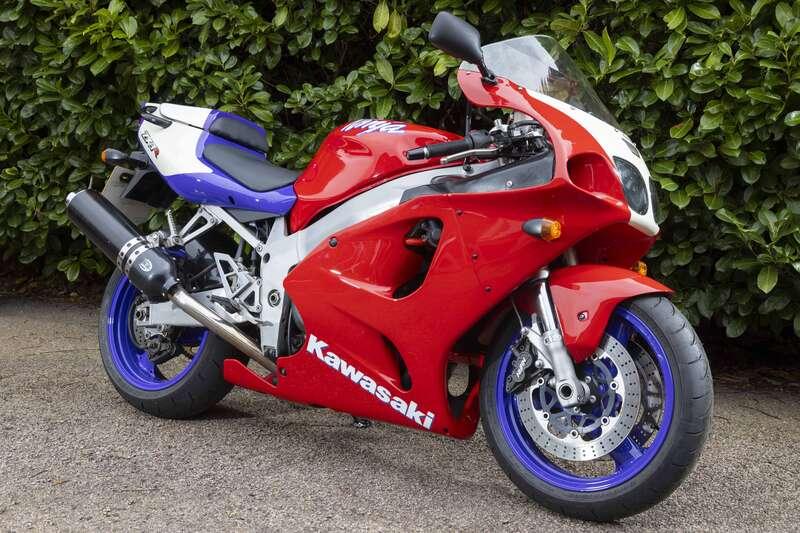 2996 Kawasaki ZX-7R (P1)